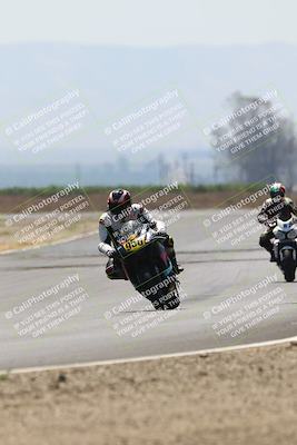 media/Jun-07-2025-TrackDaz (Sat) [[4413525952]]/B Group/220pm (Turn 9)/